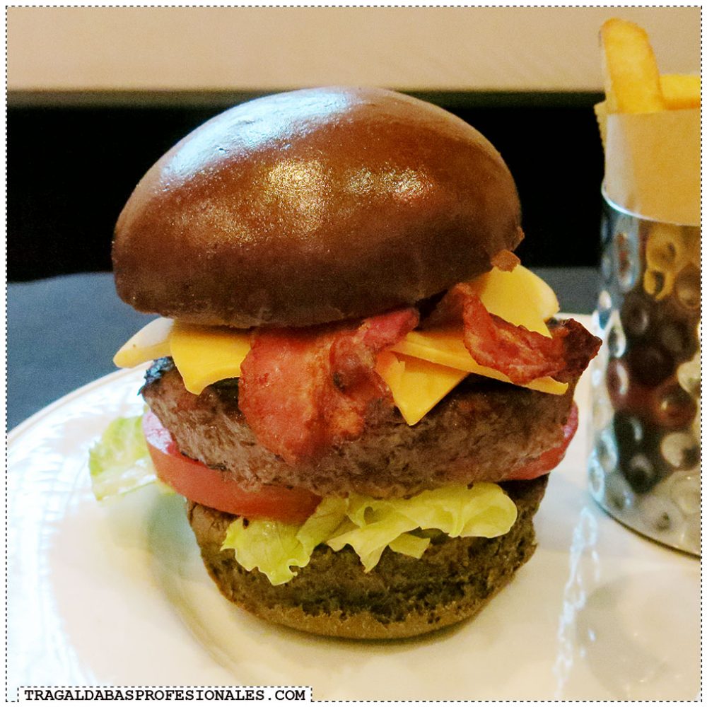 Tragaldabas Profesionales - Hamburguesas de Hard Rock Cafe Tragaldabas Profesionales - Hamburguesas de Hard Rock Cafe