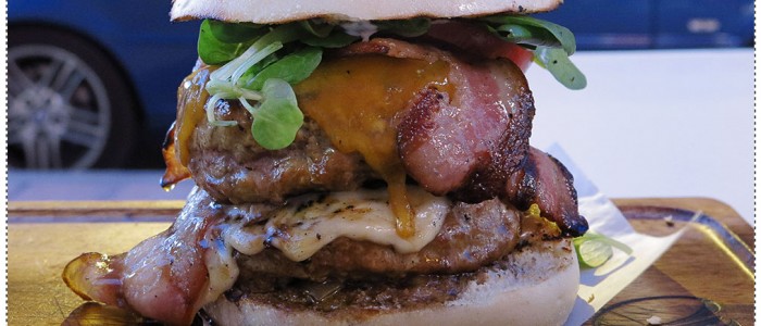 Hamburguesas en Madrid - Bacon cheese burger - Tragaldabas Profesionales